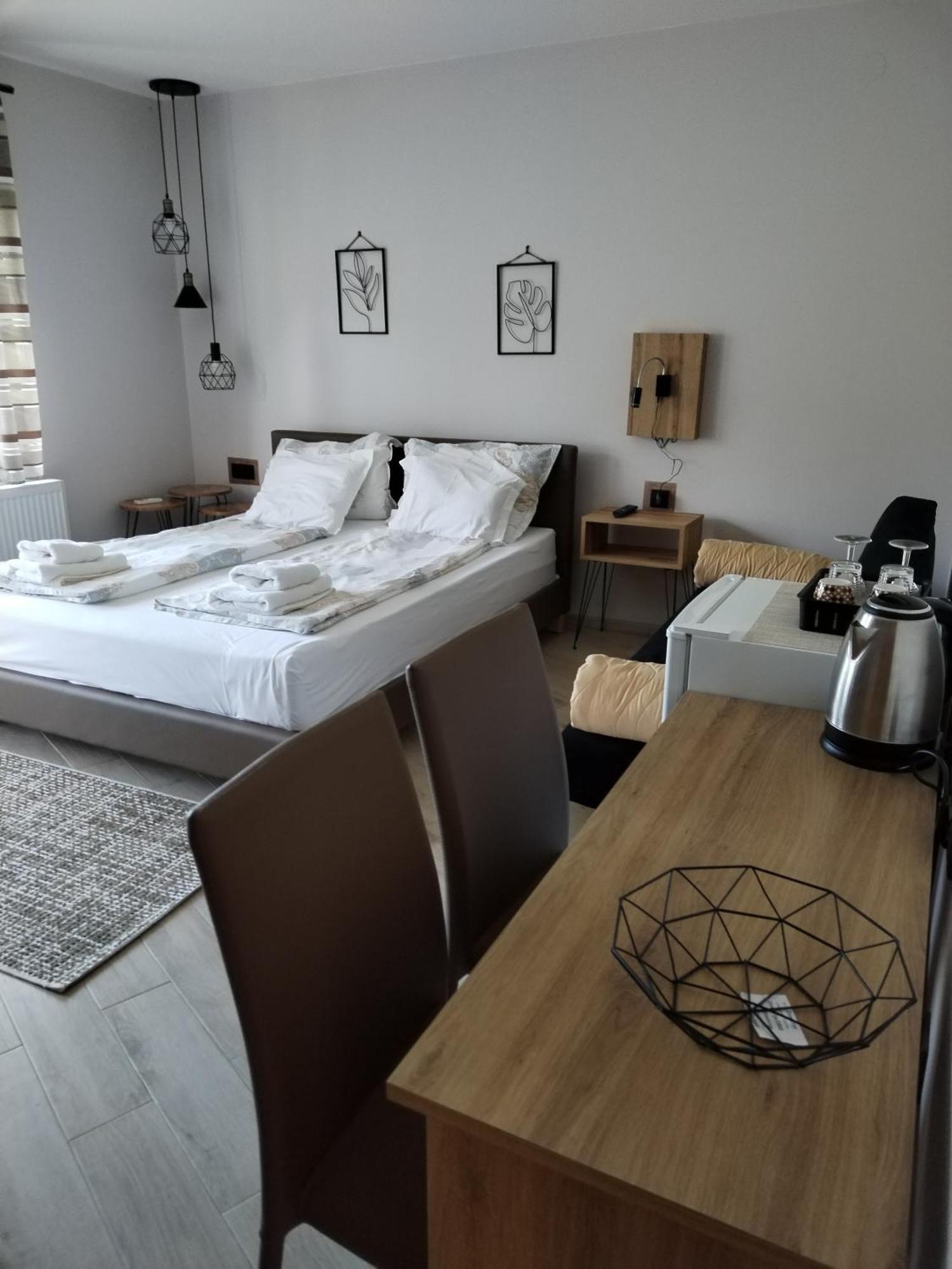 Guest House Dimitrije Niska Banja Ngoại thất bức ảnh